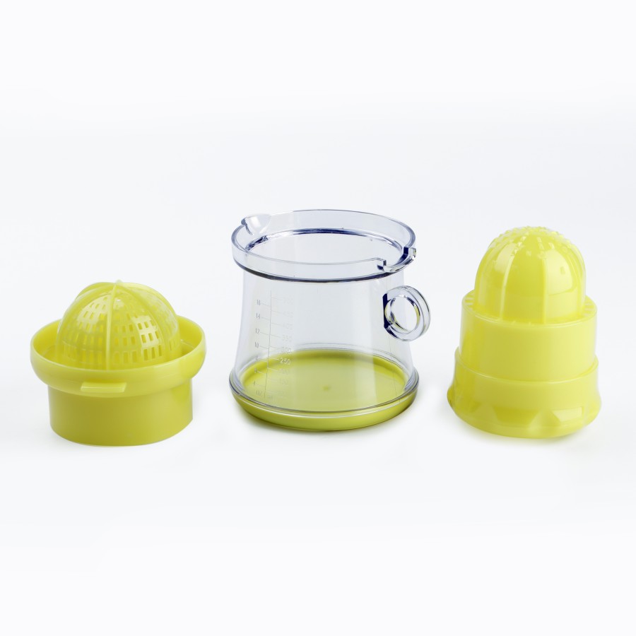 Generic Manual Plastic Fruit Juicer 500ml - Green